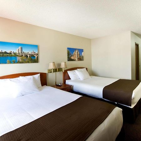 Riviera Motor Inn Saskatoon Kültér fotó
