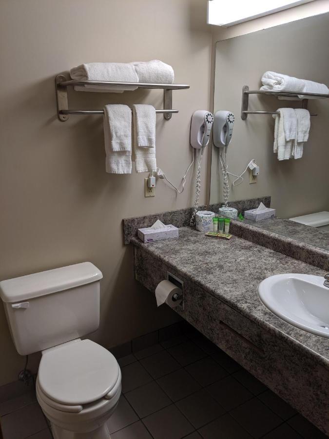 Riviera Motor Inn Saskatoon Kültér fotó